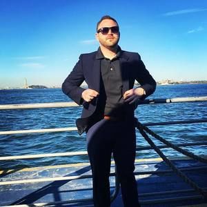 Meet your Posher, Tyler